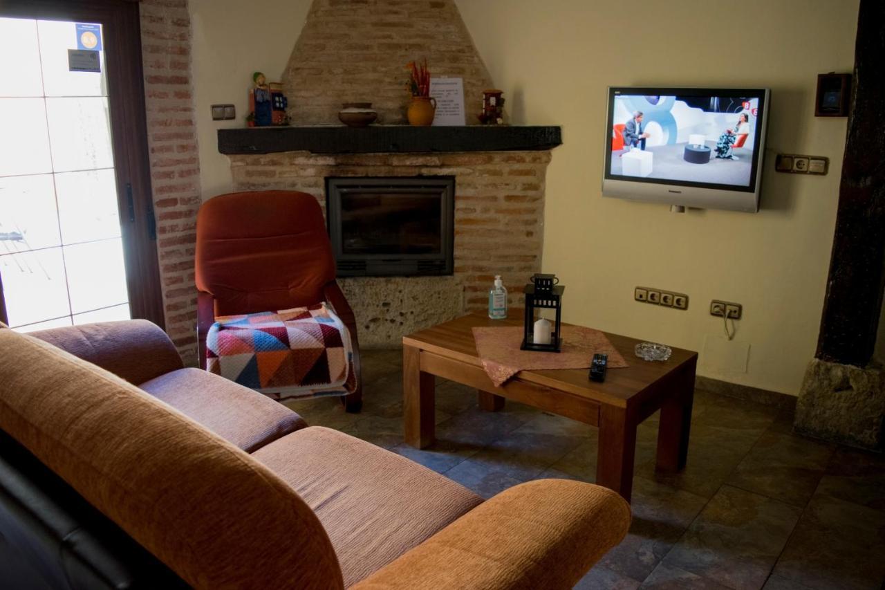 Vivienda Turistica El Caneco Tordesillas Exterior foto